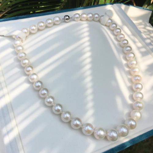 Collier de perles d'eau douce naturelles, perle d'eau douce cultivée, Légèrement rond, bijoux de mode & pour femme, blanc, pearl diameter 9-11mm Environ 45 cm, Vendu par PC
