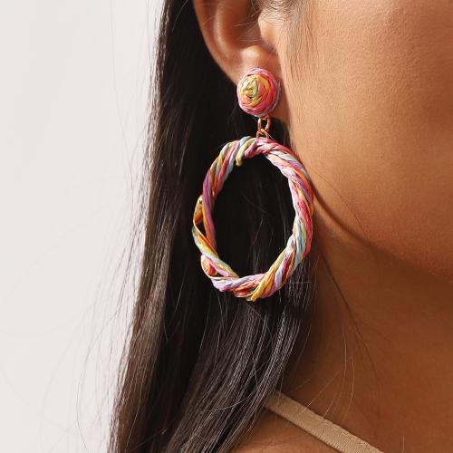 Boucle d'oreille de goutte en fer, Rafidah+Grass, avec fer, bijoux de mode, plus de couleurs à choisir Vendu par paire