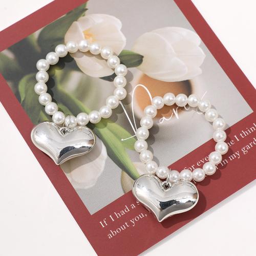 Ornements suspendus, Plastique ABS perle, avec alliage de zinc, coeur, bijoux de mode, blanc cm, Vendu par PC