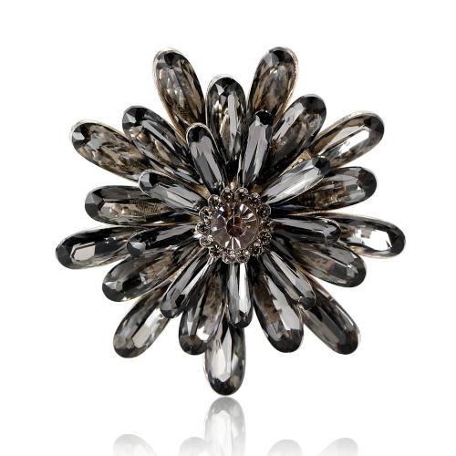 Rhinestone Zinc Alloy Brooch, Flower, silver color plated, fashion jewelry & for woman & with rhinestone 