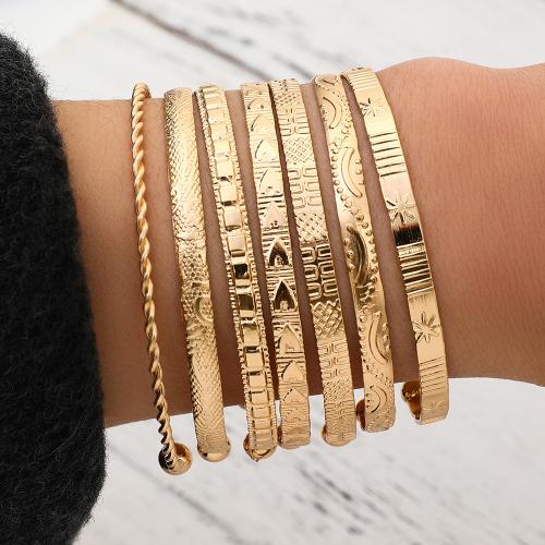 fer Set de bracelet, avec plastique revêtu de cuivre, Placage de couleur d'or, styles différents pour le choix & pour femme, Vendu par fixé
