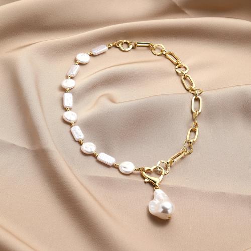 Zinc Alloy Necklace, with Plastic Pearl, fashion jewelry & for woman 
