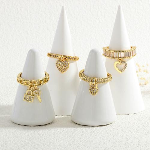 Zircon pavent l'anneau en laiton de doigt, Placage de couleur d'or, bijoux de mode & styles différents pour le choix & pavé de micro zircon & pour femme, plus de couleurs à choisir, Vendu par PC