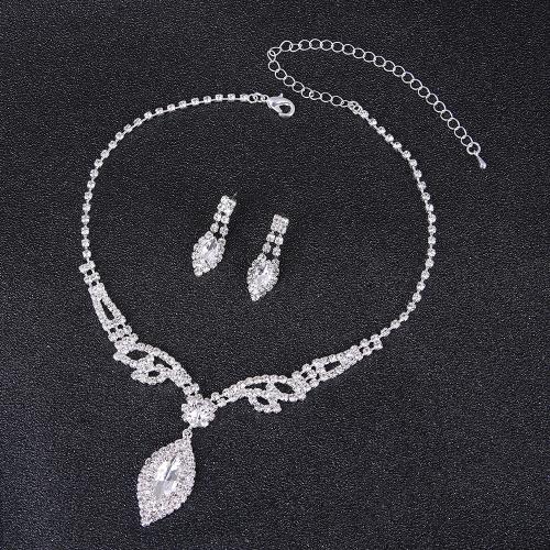 Conjunto de joyería de diamantes de imitación de la aleación de Zinc, pendiente & collar, 2 piezas & para mujer, earring 25*8mm, longitud:aproximado 45 cm, Vendido por Set