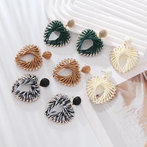 Boucle d'oreille goutte Zinc Alloy, alliage de zinc, avec Rafidah+Grass, coeur, Placage, bijoux de mode & avec strass, plus de couleurs à choisir Vendu par paire