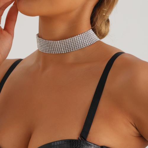 Mode Choker Halskette, Zinklegierung, silberfarben plattiert, für Frau, verkauft von PC