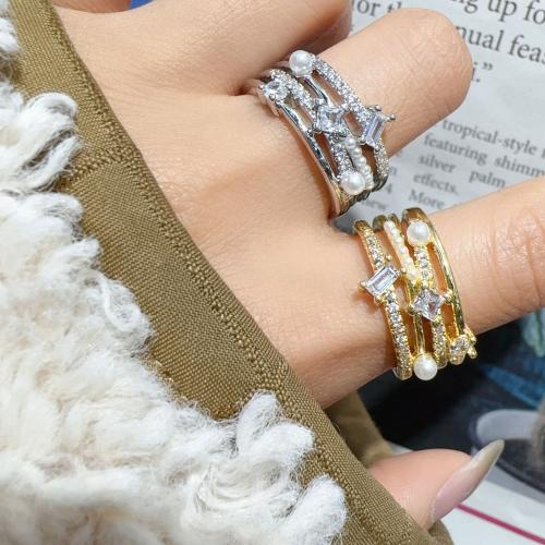 Zircon pavent l'anneau en laiton de doigt, avec zircon cubique & perle de plastique, Placage, bijoux de mode & pour femme, plus de couleurs à choisir, Diamètre inté Environ 18mm, Vendu par PC