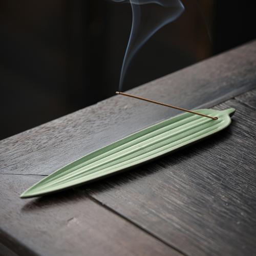 Buy Incense Holder and Burner in Bulk , Porcelain, Leaf, handmade, for home and office & durable 