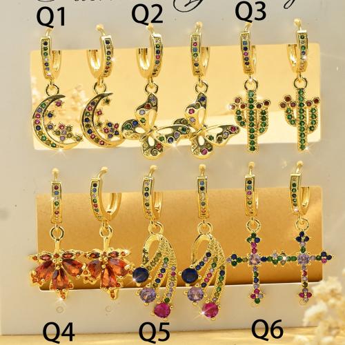 Boucles d'oreilles en laiton zircon cubique pavent, Placage de couleur d'or, bijoux de mode & styles différents pour le choix & pavé de micro zircon & pour femme, plus de couleurs à choisir, Vendu par paire