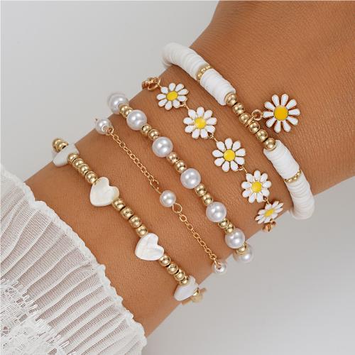 Mixed Material Bracelets, Zinc Alloy, with Polymer Clay & Resin & Plastic Pearl, Daisy, handmade, 5 pieces & Bohemian style & for woman & enamel, white 