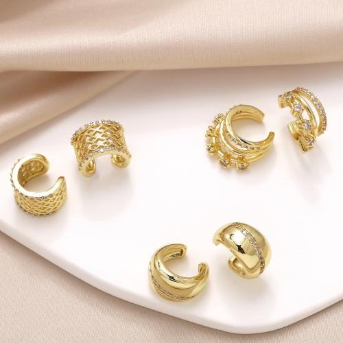 Cubic Zirconia Pendiente Brass Micro Pave, metal, chapado en color dorado, Joyería & diferentes patrones para la opción & micro arcilla de zirconia cúbica, dorado, Vendido por Par