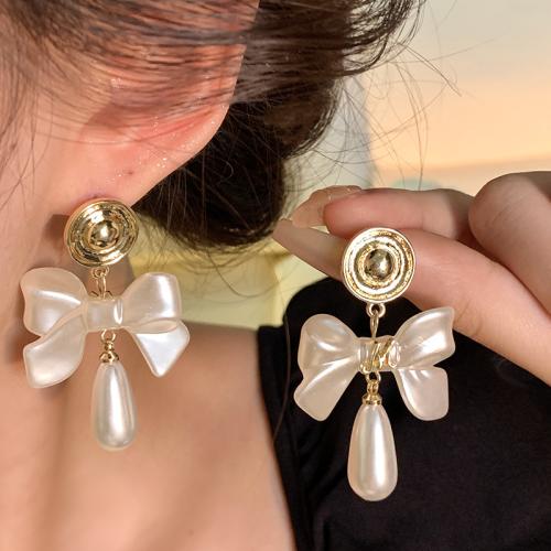 Resin Zinc Alloy Earring, with Resin Pearl & Resin, plated, fashion jewelry, white 