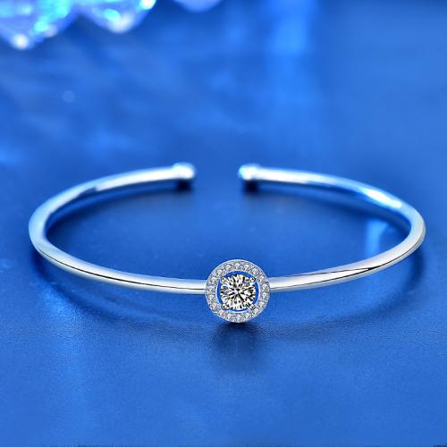 Plata de ley 925 Brazalete, con Moissanite, Esférico, diverso tamaño para la opción & para mujer, diámetro interior:aproximado 60mm, Vendido por UD