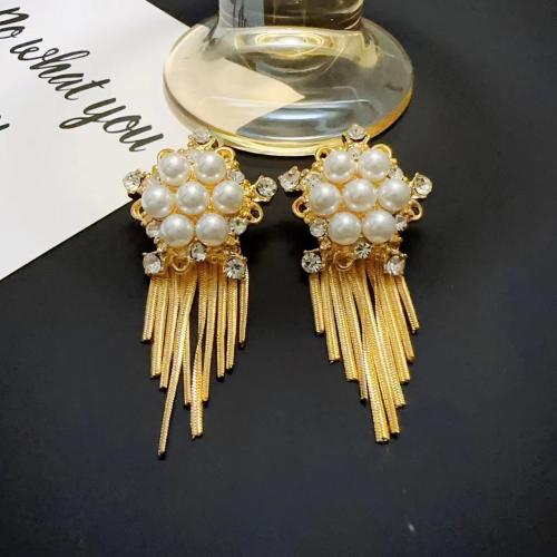 Moda flecos pendientes, aleación de zinc, con Perlas plásticas, Joyería & para mujer, dorado, 56mm, Vendido por Par