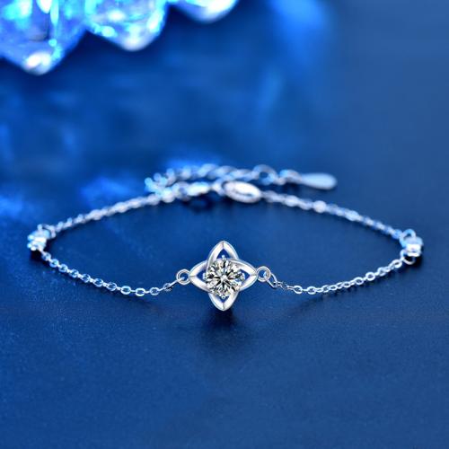 925 Sterling Silver Bracelet, with Moissanite, with 1.4inch extender chain, Four Leaf Clover, platinum plated, fashion jewelry & for woman & hollow Approx 6.3 Inch 