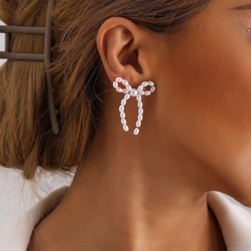 Plastic Pearl Zinc Alloy Earring, with Plastic Pearl, Bowknot, plated & for woman 
