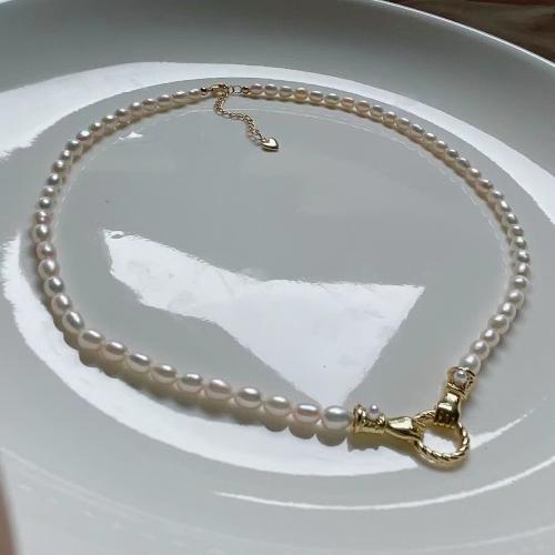 Collier de chaîne en laiton de perles d'eau douce, perle d'eau douce cultivée, avec laiton, avec 5cm chaînes de rallonge, bijoux de mode & pour femme Environ 40 cm, Vendu par brin