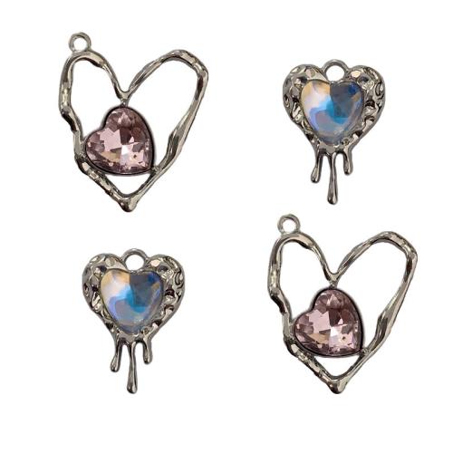 Pendentifs de stras en alliage Zinc, alliage de zinc, coeur, Plaqué de couleur d'argent, DIY & normes différentes pour le choix & avec strass, plus de couleurs à choisir, Environ Vendu par sac[