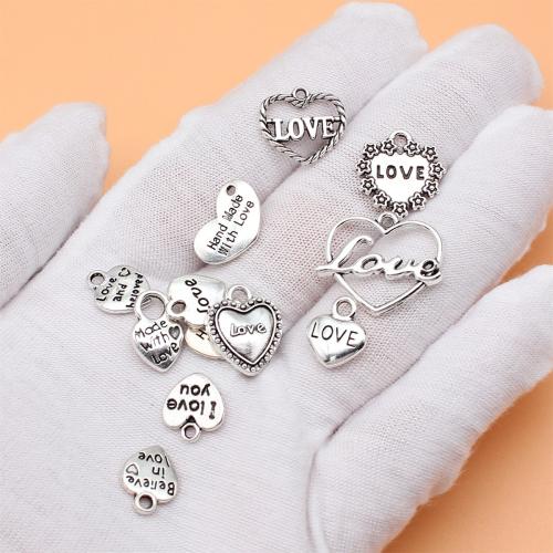 Zinc Alloy Heart Pendants, antique silver color plated, DIY 