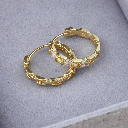 Cubic Zirconia Pendiente Brass Micro Pave, metal, Esférico, chapado en color dorado, micro arcilla de zirconia cúbica & para mujer, 26x7mm, Vendido por Par