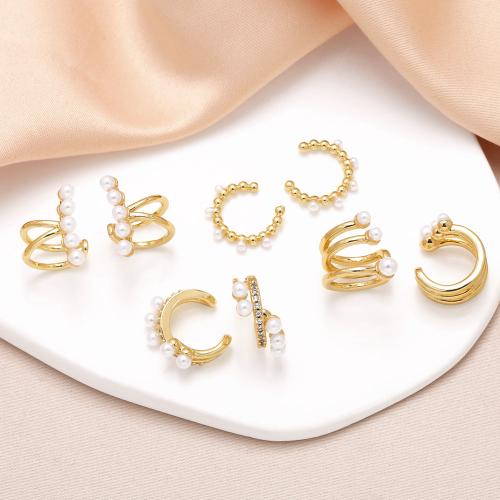 Cubic Zirconia Pendiente Brass Micro Pave, metal, con Perlas plásticas, chapado en color dorado, Joyería & micro arcilla de zirconia cúbica, dorado, Vendido por Par