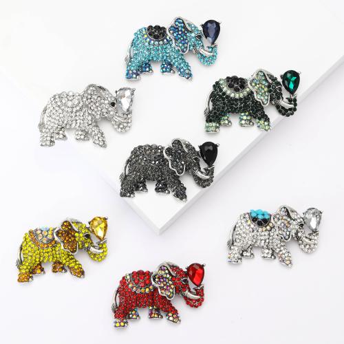 Rhinestone Zinc Alloy Brooch, Elephant, silver color plated, Unisex & with rhinestone [