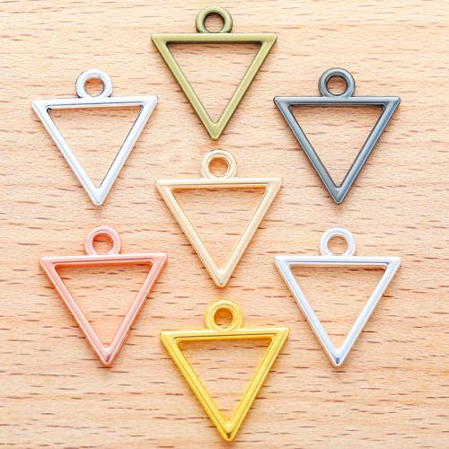 Bijoux pendentifs en Zinc alliage , alliage de zinc, triangle, Placage, DIY, plus de couleurs à choisir Vendu par sac