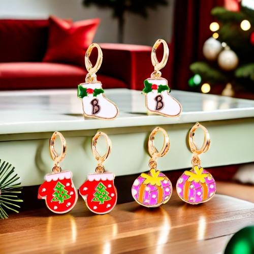 Pendientes de Navidad, aleación de zinc, chapado en color dorado, Diferente forma para la elección & Diseño de Navidad & para mujer & esmalte, más colores para la opción, Vendido por Par