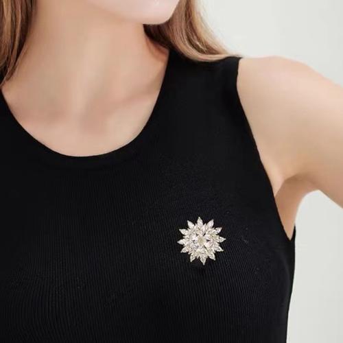 Broche en alliage zinc avec stras, alliage de zinc, Placage, pour femme & avec strass, Or Vendu par PC[