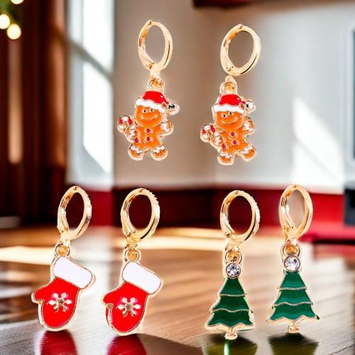 Boucles d'oreilles de Noël, alliage de zinc, Placage de couleur d'or, Forme différente pour le choix & Conception de Noël & pour femme & émail, plus de couleurs à choisir, Vendu par paire