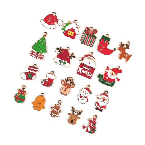 Pendentifs de Noël en alliage de zinc, Placage de couleur d'or, Forme différente pour le choix & Conception de Noël & DIY & émail, plus de couleurs à choisir, Vendu par PC