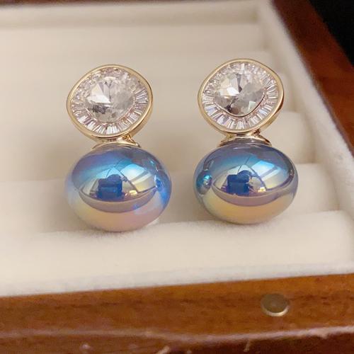 Boucles d'oreilles en laiton zircon cubique pavent, avec perle de plastique, Plaqué d'or, pavé de micro zircon & pour femme, plus de couleurs à choisir Vendu par paire