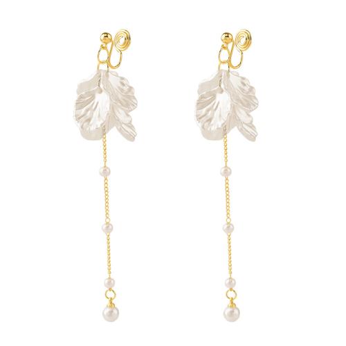 Plastic Pearl Zinc Alloy Earring, with Resin & Plastic Pearl, plated & for woman, golden 