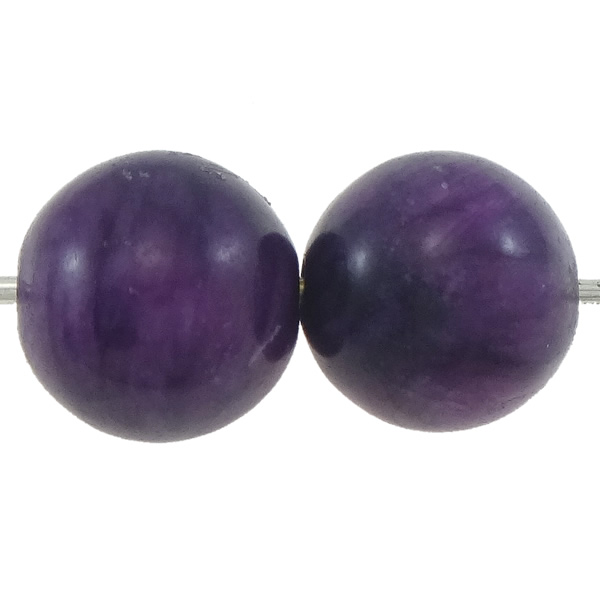 11 暗い紫色