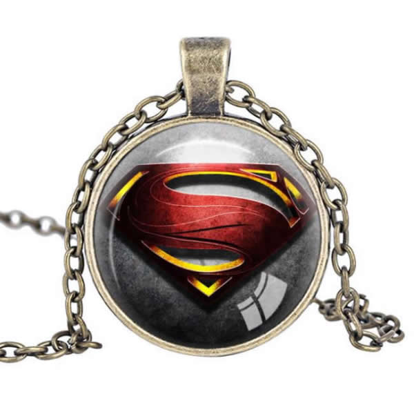 4:Логотип Супермена