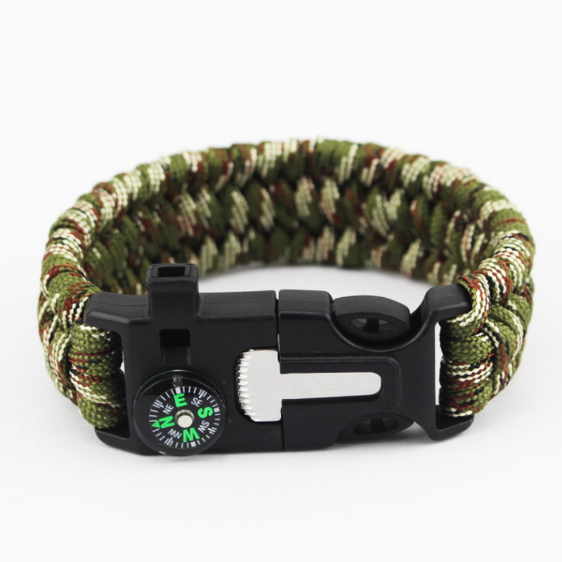 3:army green camouflage