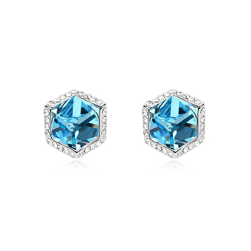 4 Aquamarine