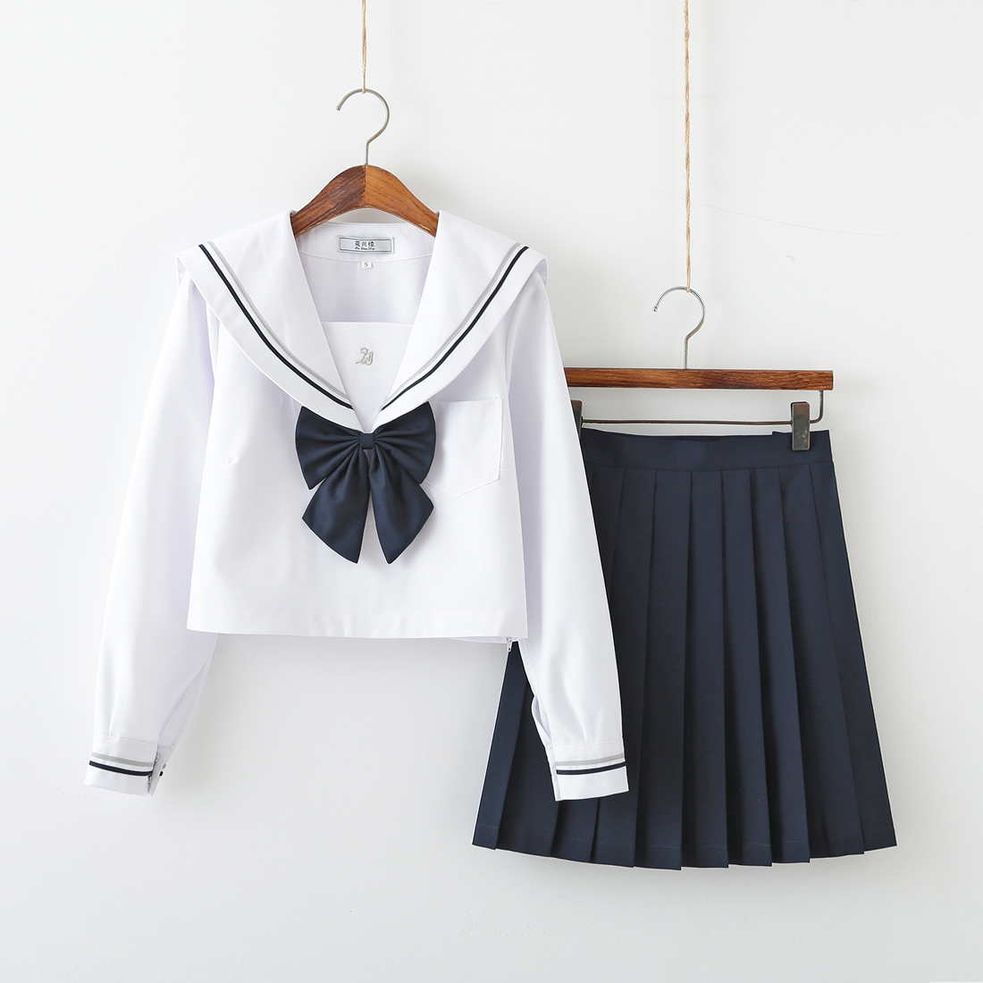 Long Sleeves short skirts(Bow Tie)