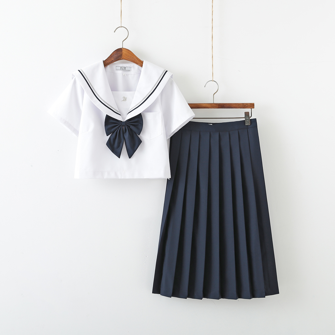 Short sleeves long skirts(Bow Tie)