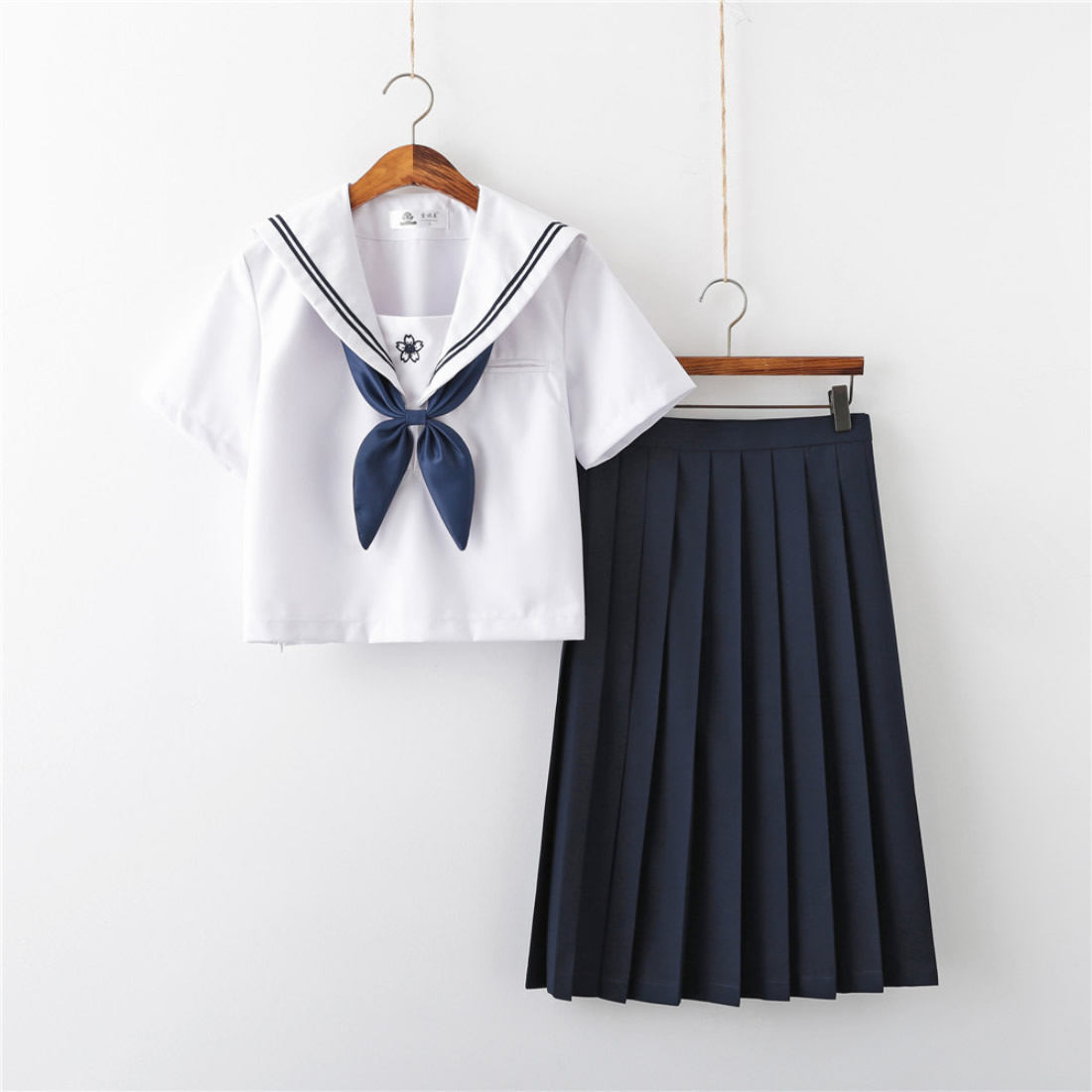 Short sleeve long skirt   bow tie