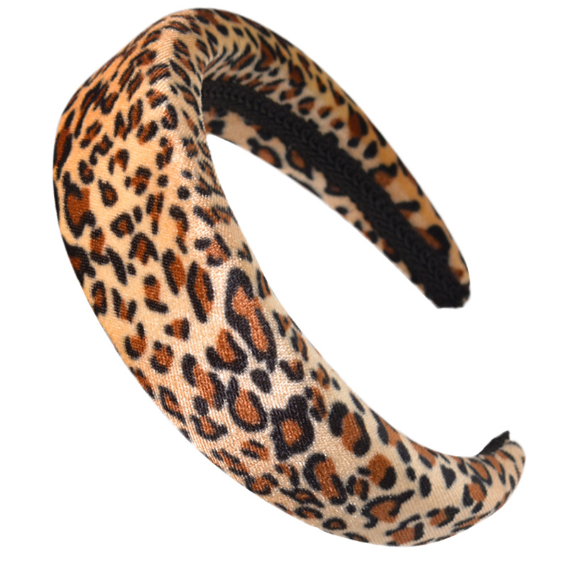 10:patrón de leopardo color amarillo