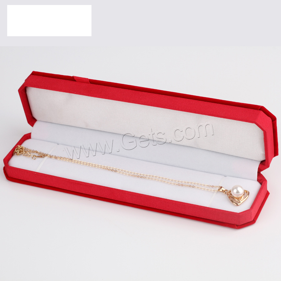 1 Necklace Box 18225225x55x30mm