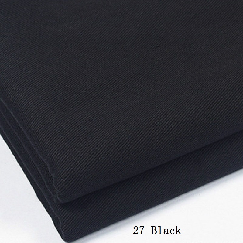 25:أسود