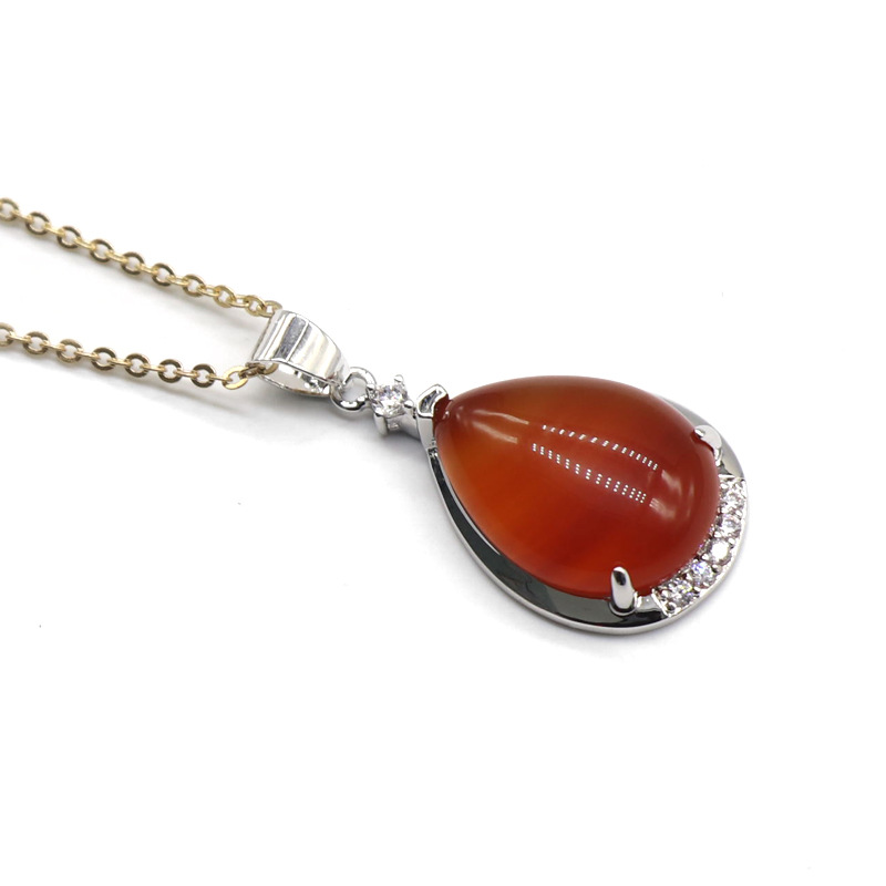 Red agate (including chain)