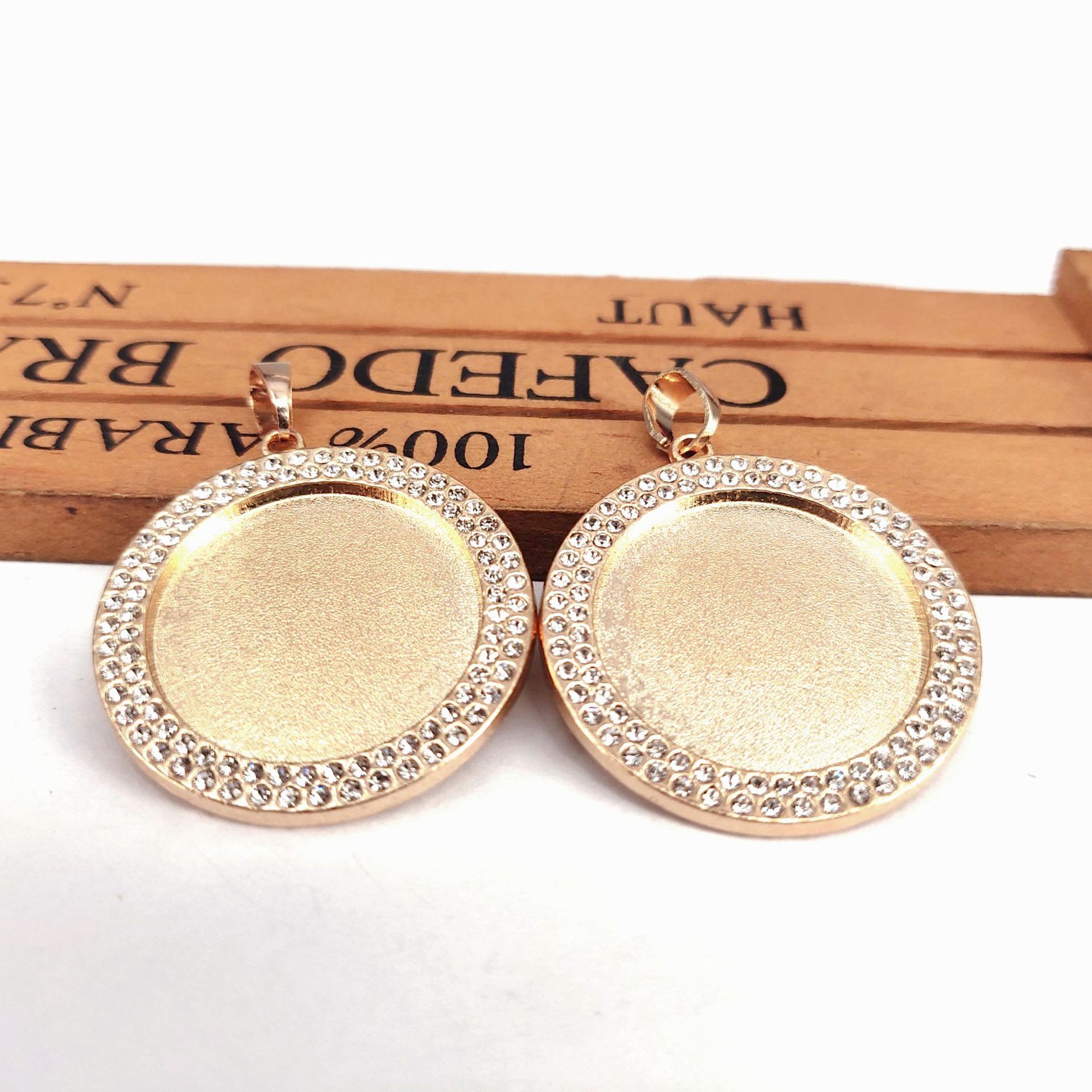 gold color plated,30mm