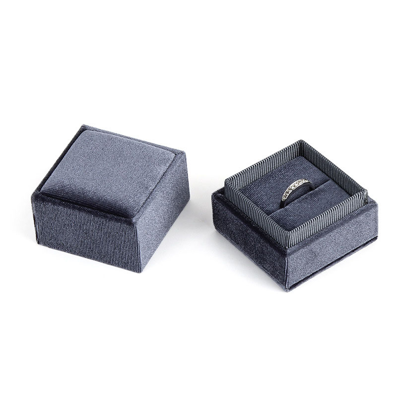 3,gray ring box