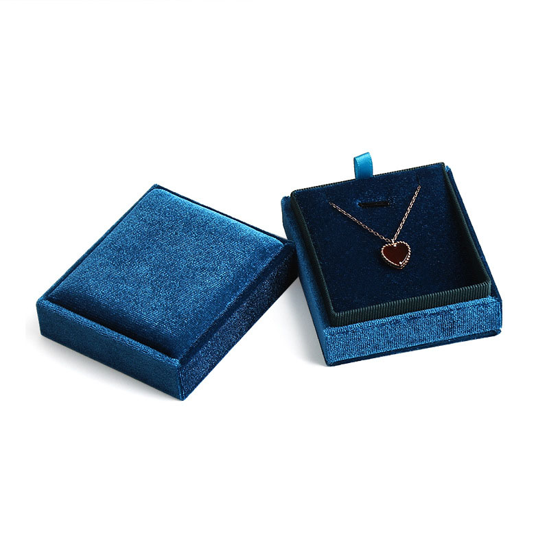 9,light blue pendant box