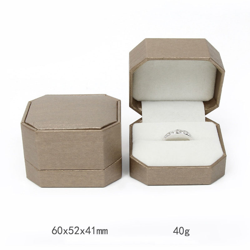 2:Gold Single Ring Box