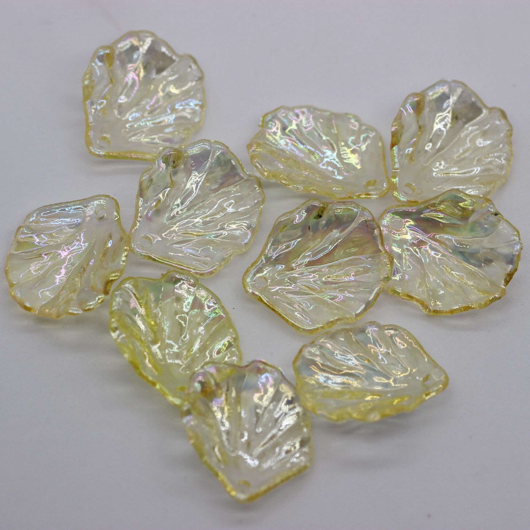Small 15 x 17 mm transparent yellow