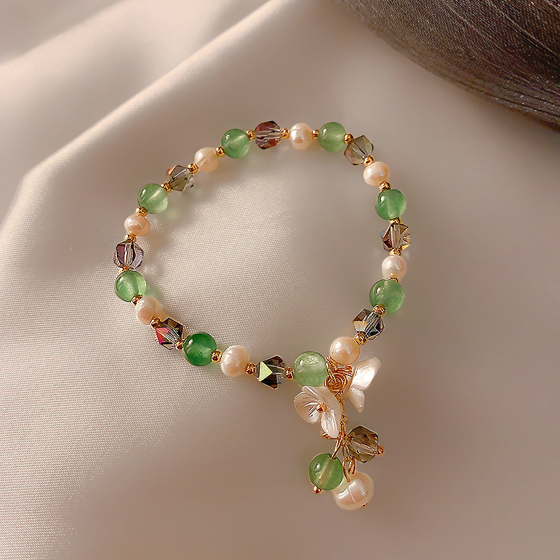 2:Emerald Bracelet